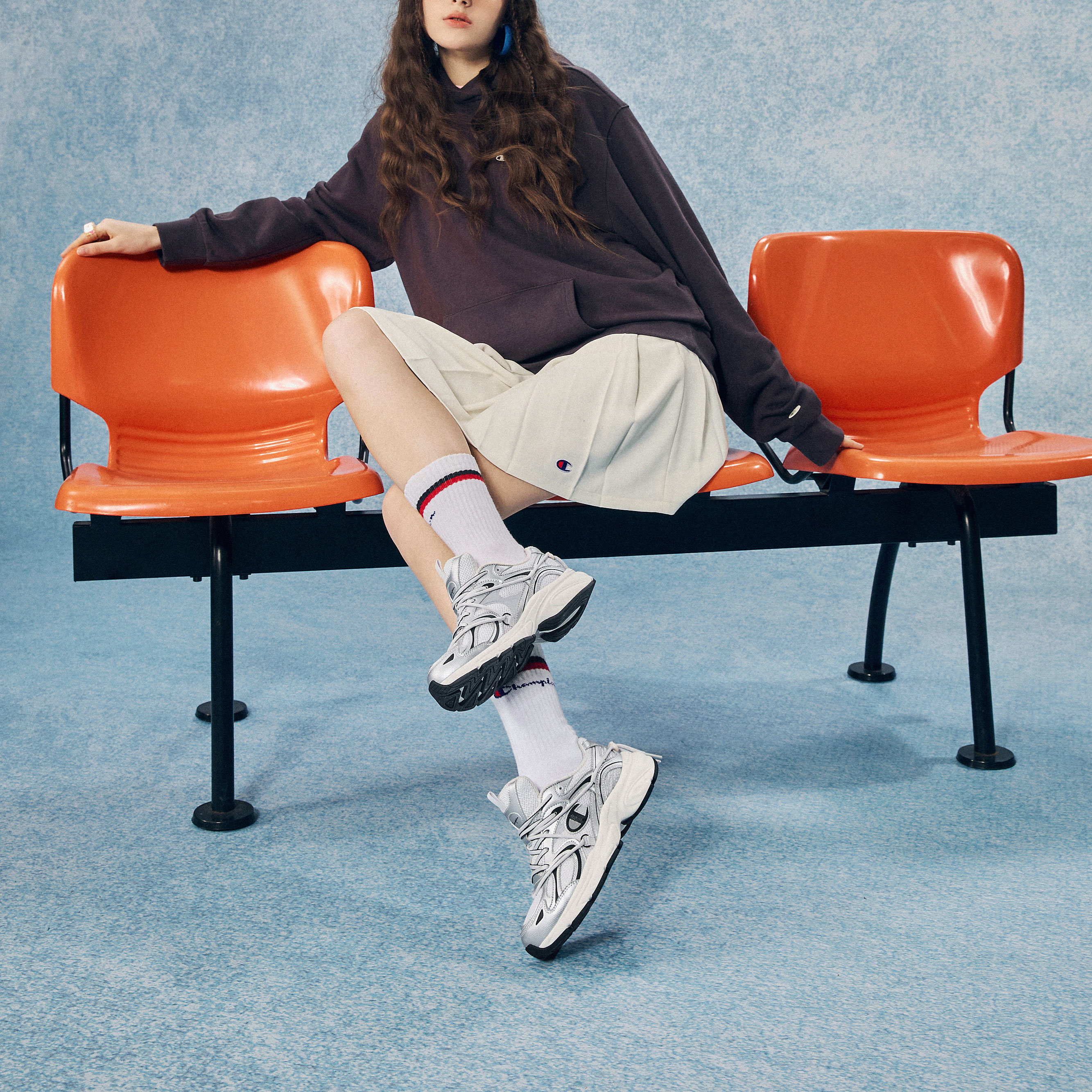 Кроссовки унисекс Champion U4AFCRU04B1 серебристые, 35 EU