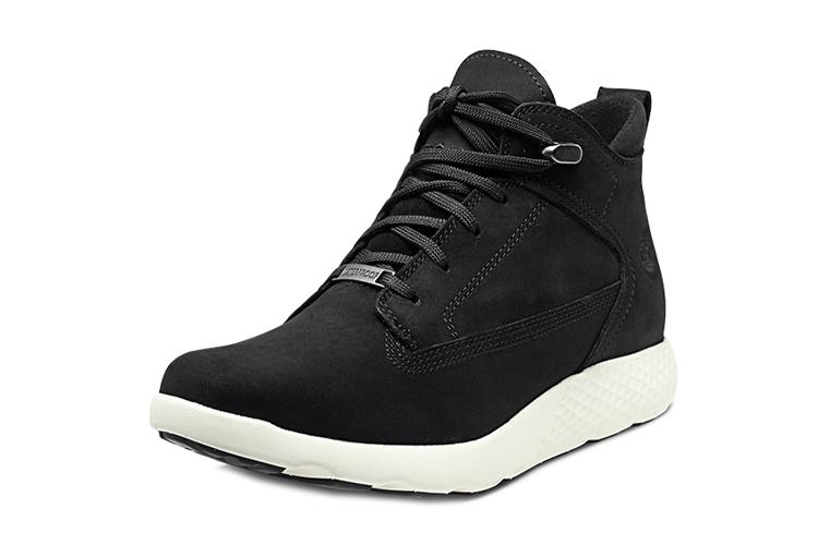 Кроссовки женские Timberland Flyroam Wp черные-белые, 37.5 EU