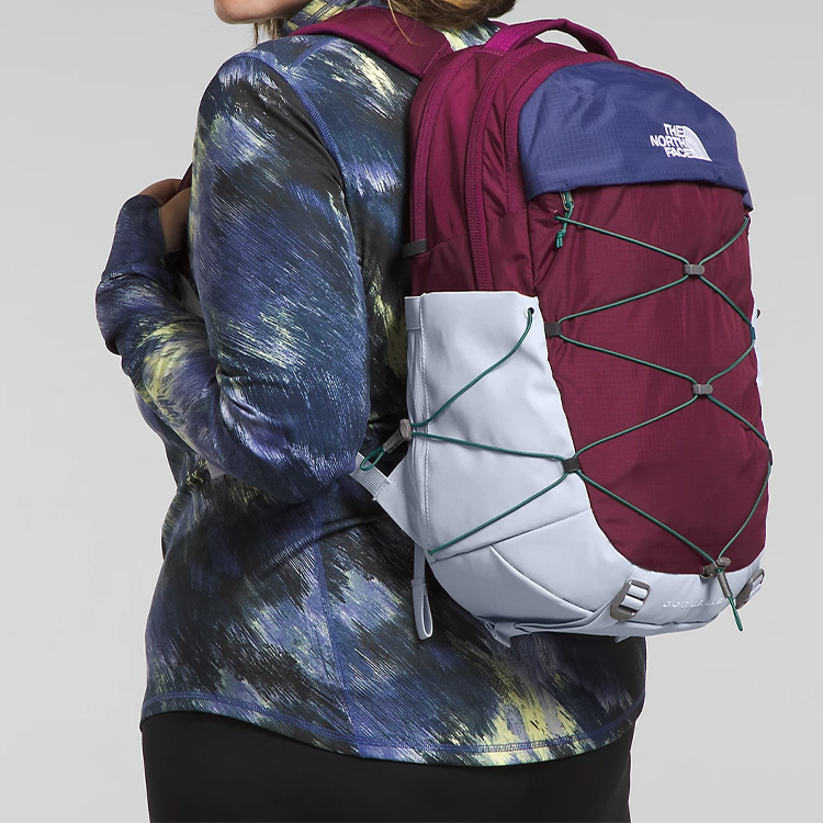 Рюкзак женский THE NORTH FACE NF0A52SION8 бордовый и темно-синий, Burgundy/Dark Blue EU