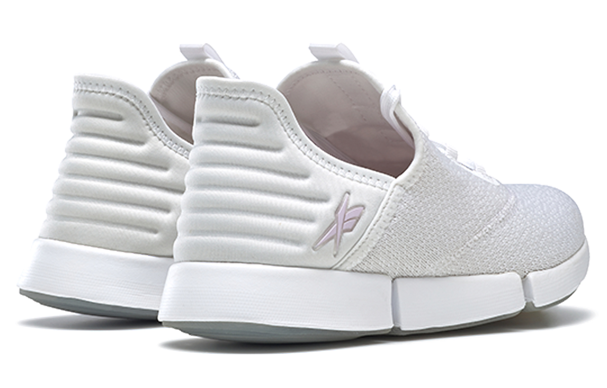 Кроссовки женские Reebok Dailyfit Dmx белые с лиловыми акцентами, 35.5 EU