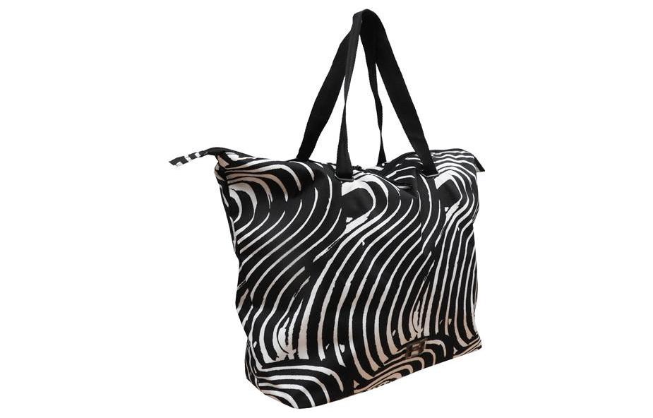 Сумка женская Under Armour 1289199-001 черно-белая