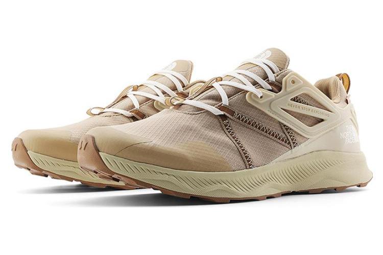 Треккинговые ботинки мужские THE NORTH FACE Oxeye Trail Trainers светло-коричневые, 39 EU