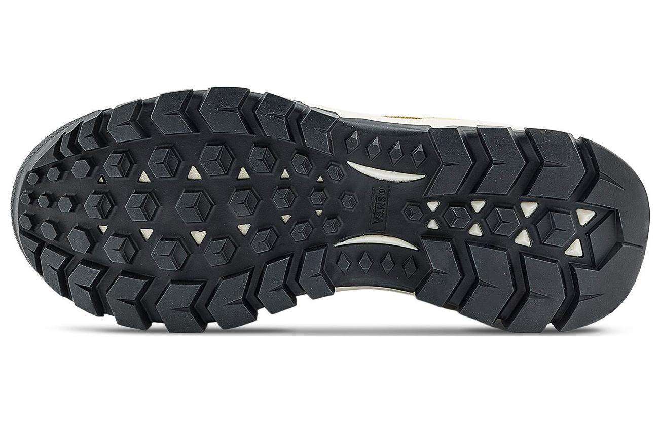 Кроссовки унисекс Vans AMZN Trailhead желтые, черные, 42 EU