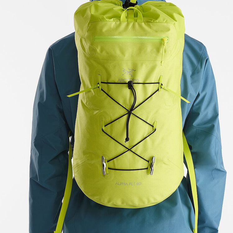 Сумка унисекс Arcteryx X000006447 зеленая
