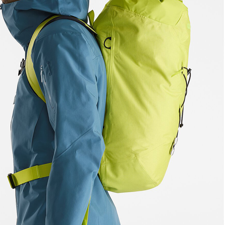 Сумка унисекс Arcteryx X000006447 зеленая