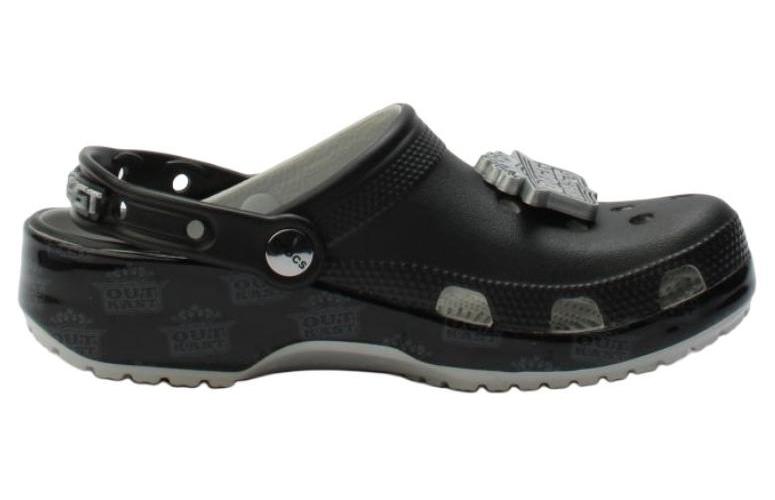 Шлепанцы унисекс Crocs Classic Clog OutKast черные, 38-39 EU