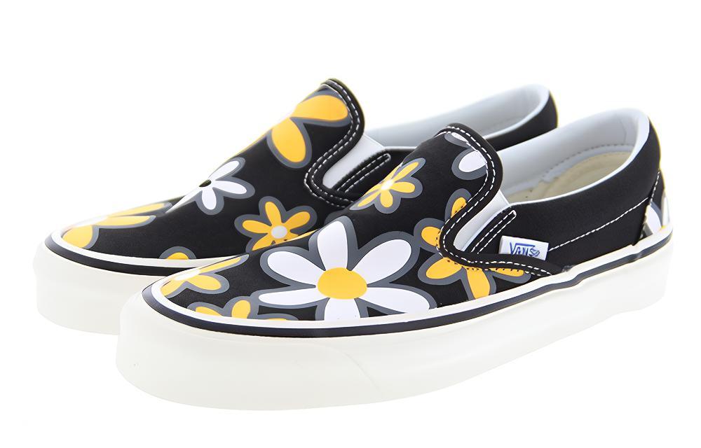 Слипоны унисекс Vans Slip-On 98 Dx Floral черные-белые, 43 EU