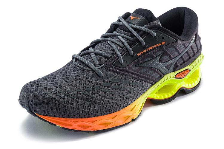 Кроссовки унисекс Mizuno Creation 21 черно-оранжевые, 44 EU