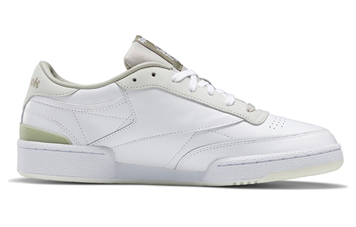 Кроссовки унисекс Reebok Club C 85 EightyOne белые песочные, 35 EU