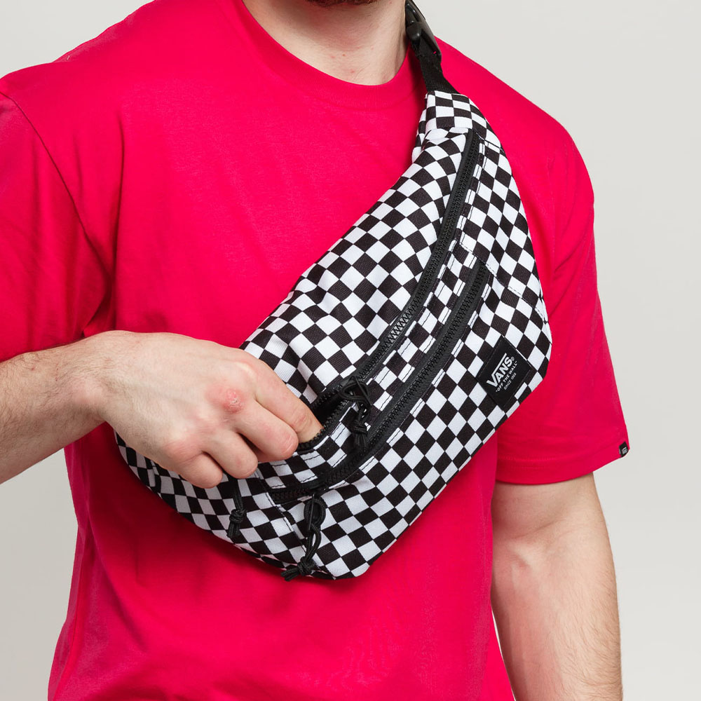 Сумка мужская Vans VN0A2ZXXHU0 черно-белая