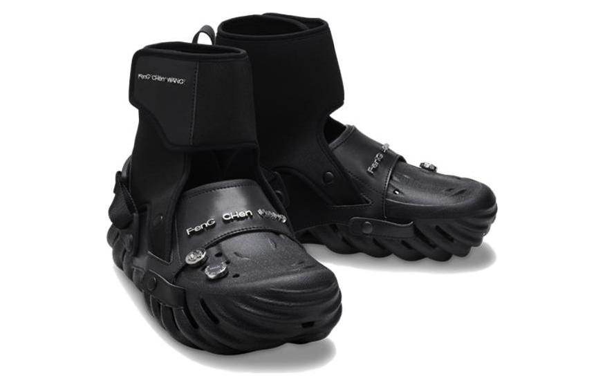 Шлепанцы унисекс Crocs Feng Chen Wang X Echo Clog Multi Wear черные, 36-37 EU