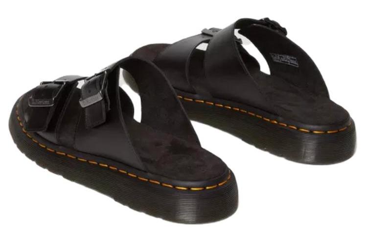 Шлепанцы унисекс Dr. Martens Josef Buckle Slide черные, 38 EU