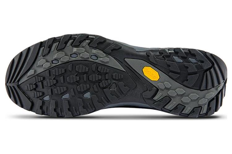 Треккинговые ботинки мужские THE NORTH FACE Hedgehog Fastpack Gore Tex серые, 44 EU