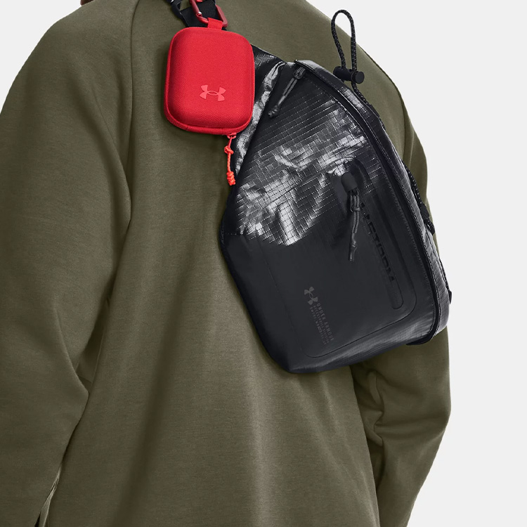 Сумка унисекс Under Armour 1376463-002 черная и темно-серая