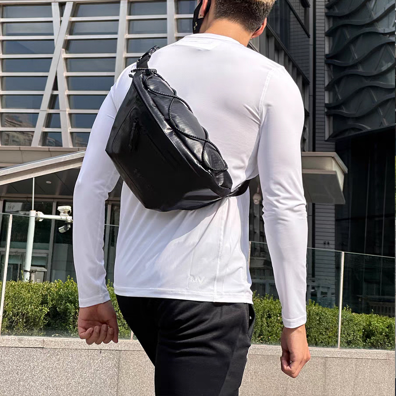 Сумка унисекс Under Armour 1376463-002 черная и темно-серая