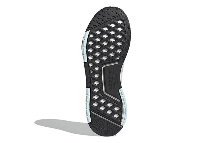 Кеды унисекс Adidas NMD R1 V3 белые, 38 EU