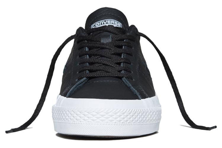 Кроссовки унисекс Converse One Star Leather черно-белые, 35.5 EU