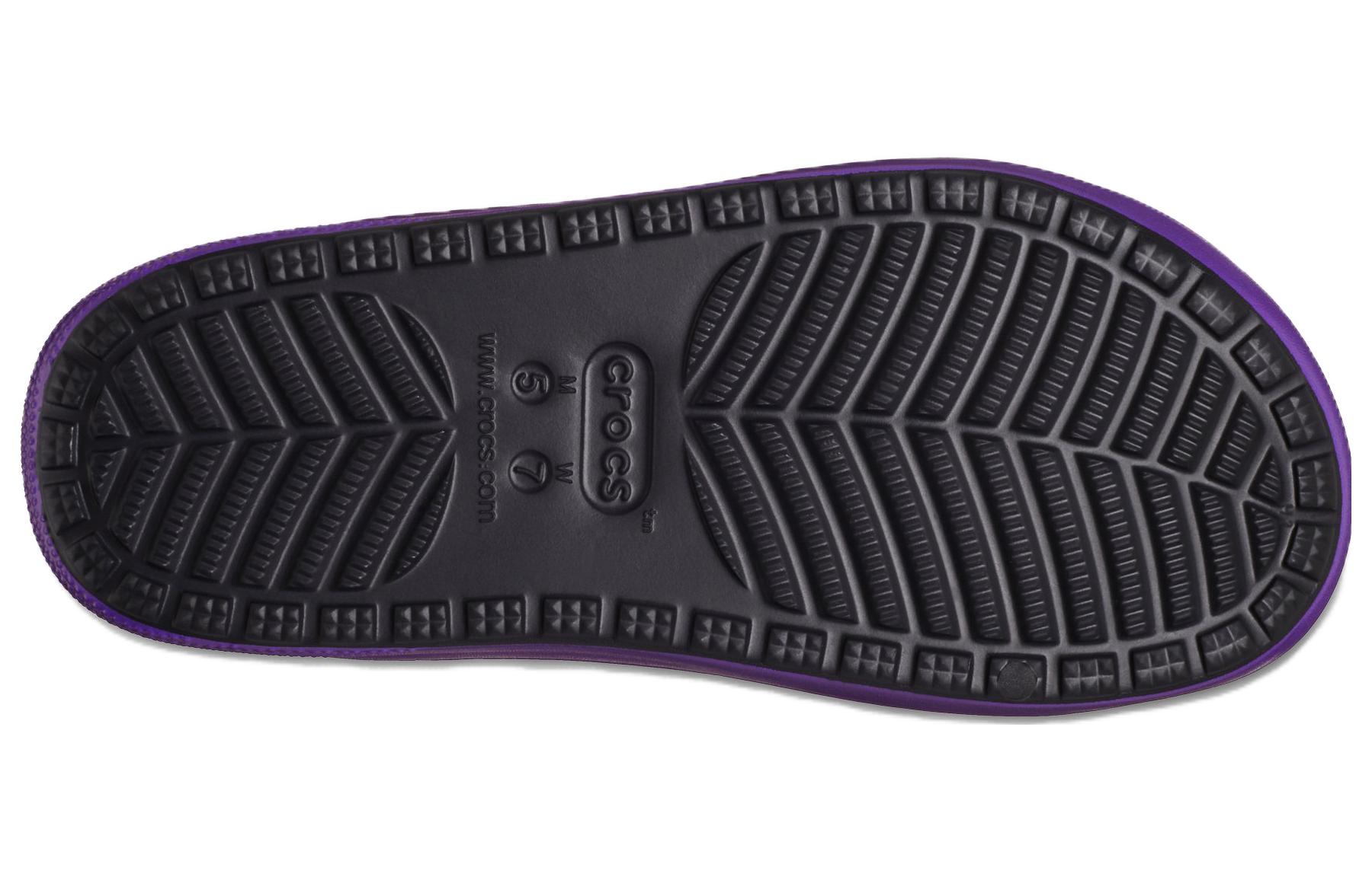 Шлепанцы унисекс Crocs Classic Cozzzy фиолетовые, 37-38 EU