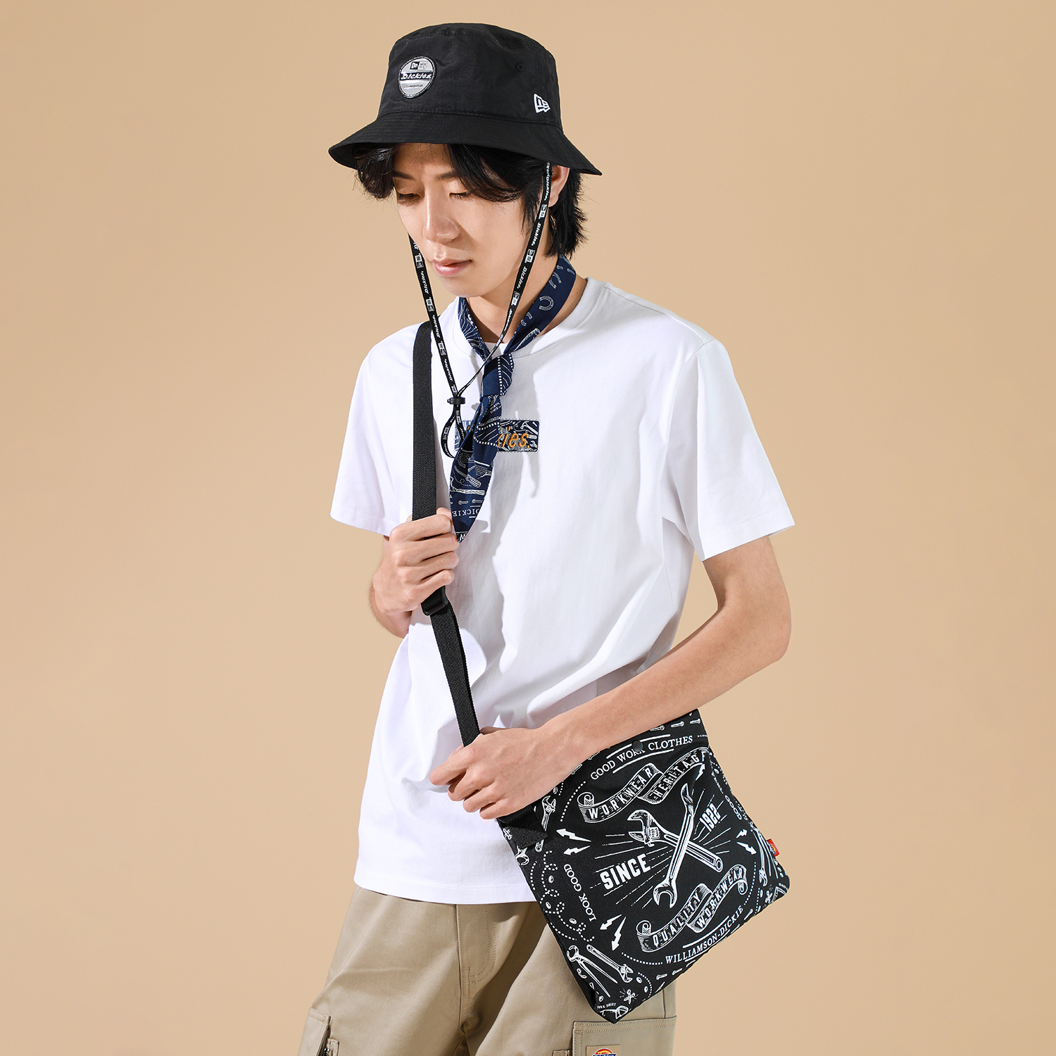 Сумка унисекс Dickies DK009683BLK1 черная