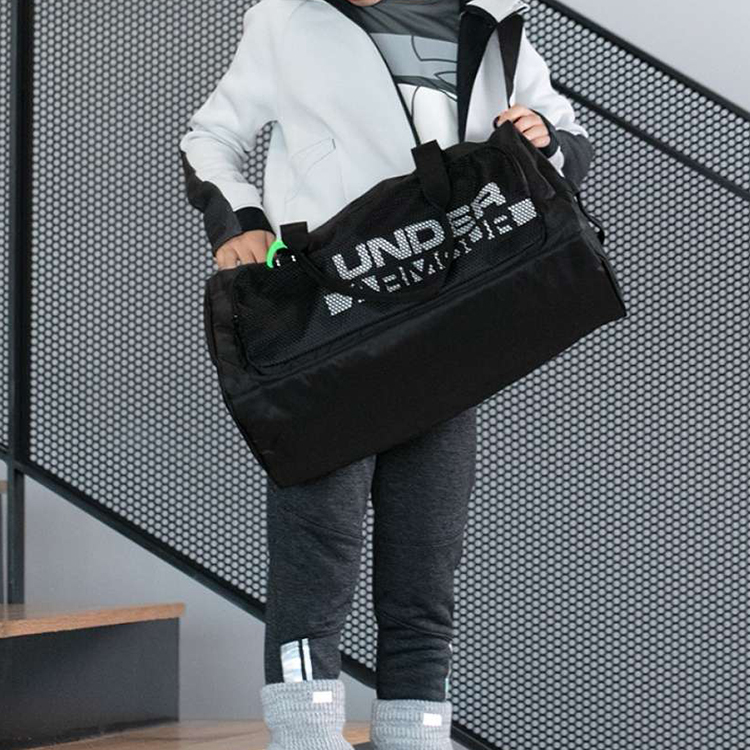 Спортивная сумка унисекс Under Armour 1308787-001 черная