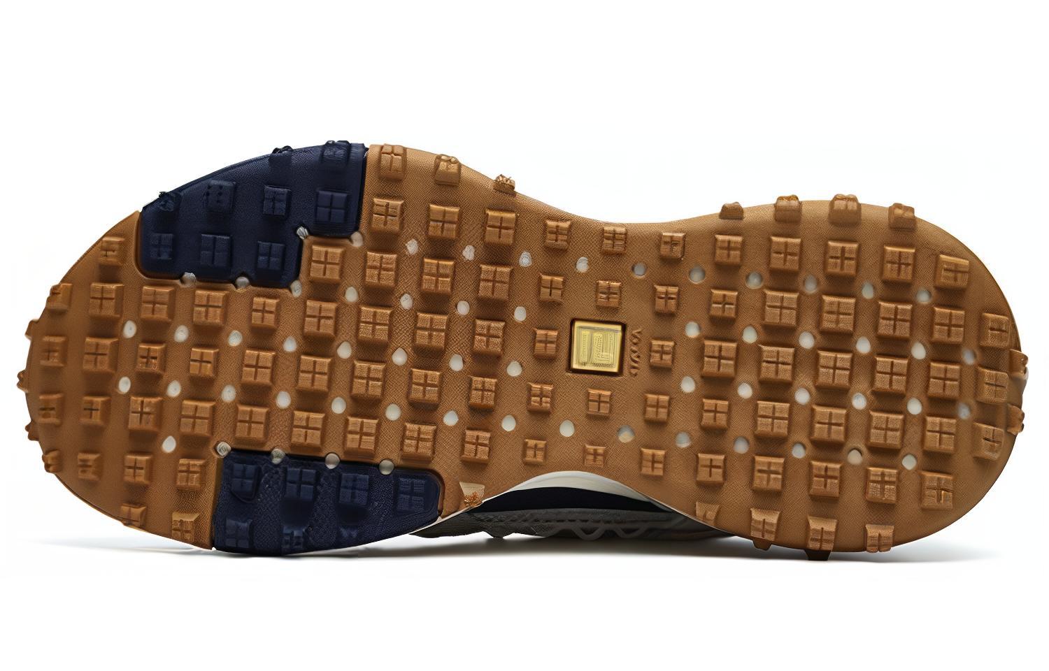 Кроссовки женские FILA A12W142208FWW белые, 39 EU