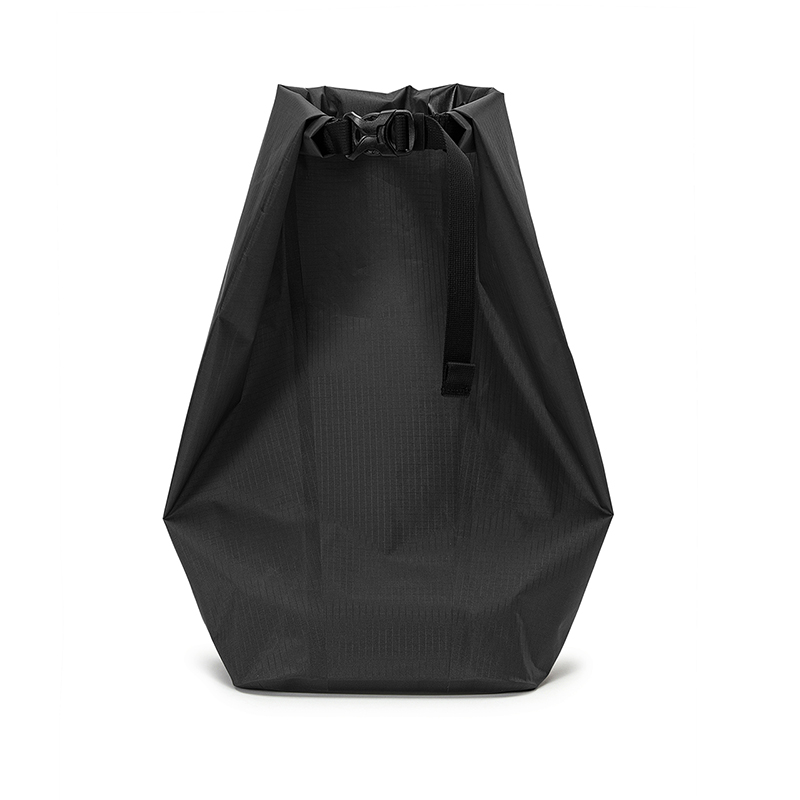 Сумка унисекс THE NORTH FACE 20L черная