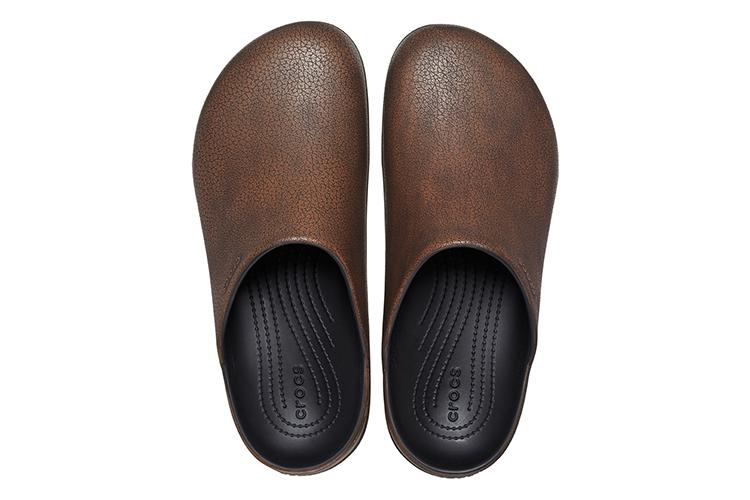 Шлепанцы унисекс Crocs Dylan Burnished темно-коричневые, 37-38 EU