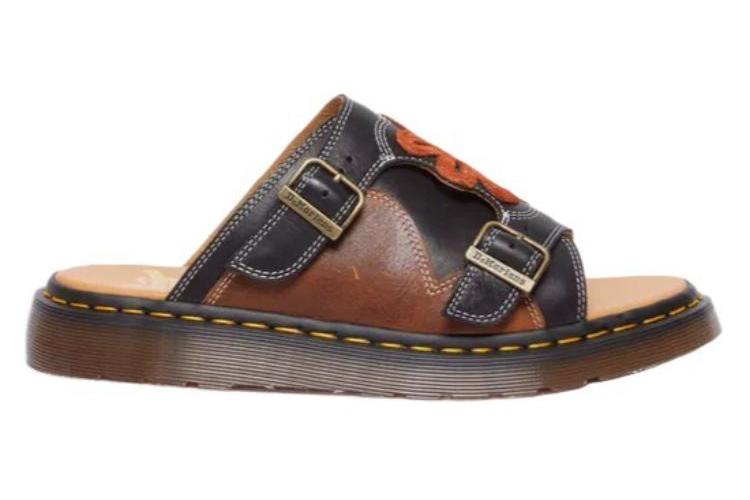 Шлепанцы унисекс Dr.Martens 31719140 коричневые, 39 EU