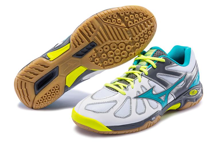 Кроссовки унисекс Mizuno Smash L04 белые/синие, 40 EU