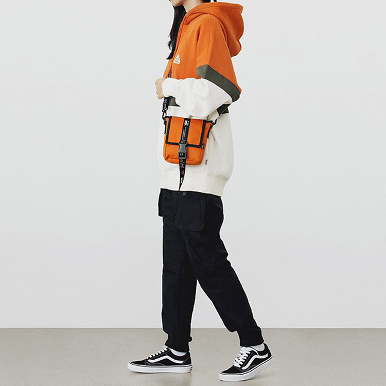 Сумка унисекс Vans VN0A4UTBNC8 грязно-оранжевая