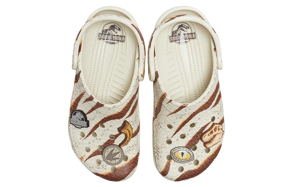Шлепанцы унисекс Crocs Classic Clog Jurassic World, bone white, 36-37 EU