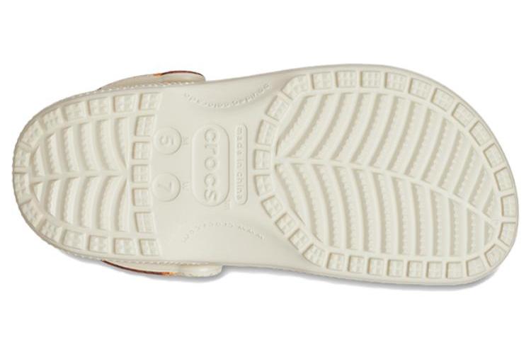 Шлепанцы унисекс Crocs Classic Clog Jurassic World, bone white, 36-37 EU