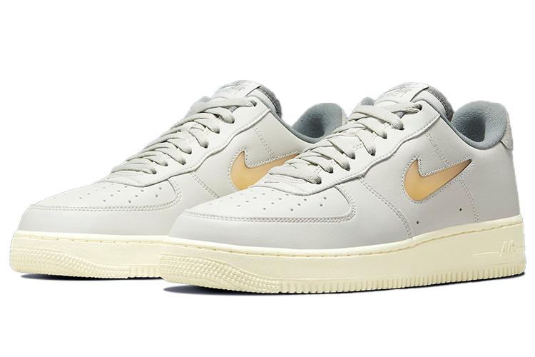 Спортивные кроссовки мужские Nike Air Force 1 '07 Lx Light Bone, 43 EU