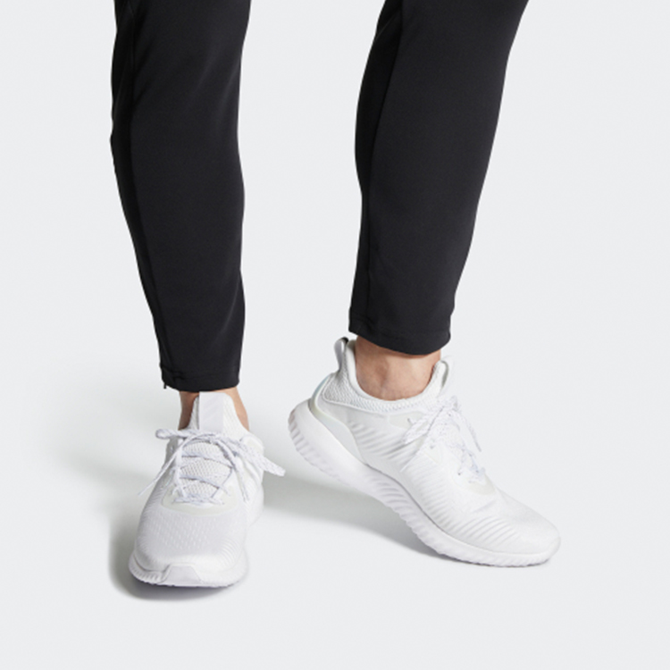 Кроссовки Adidas Alphabounce 1 белые, 45 EU