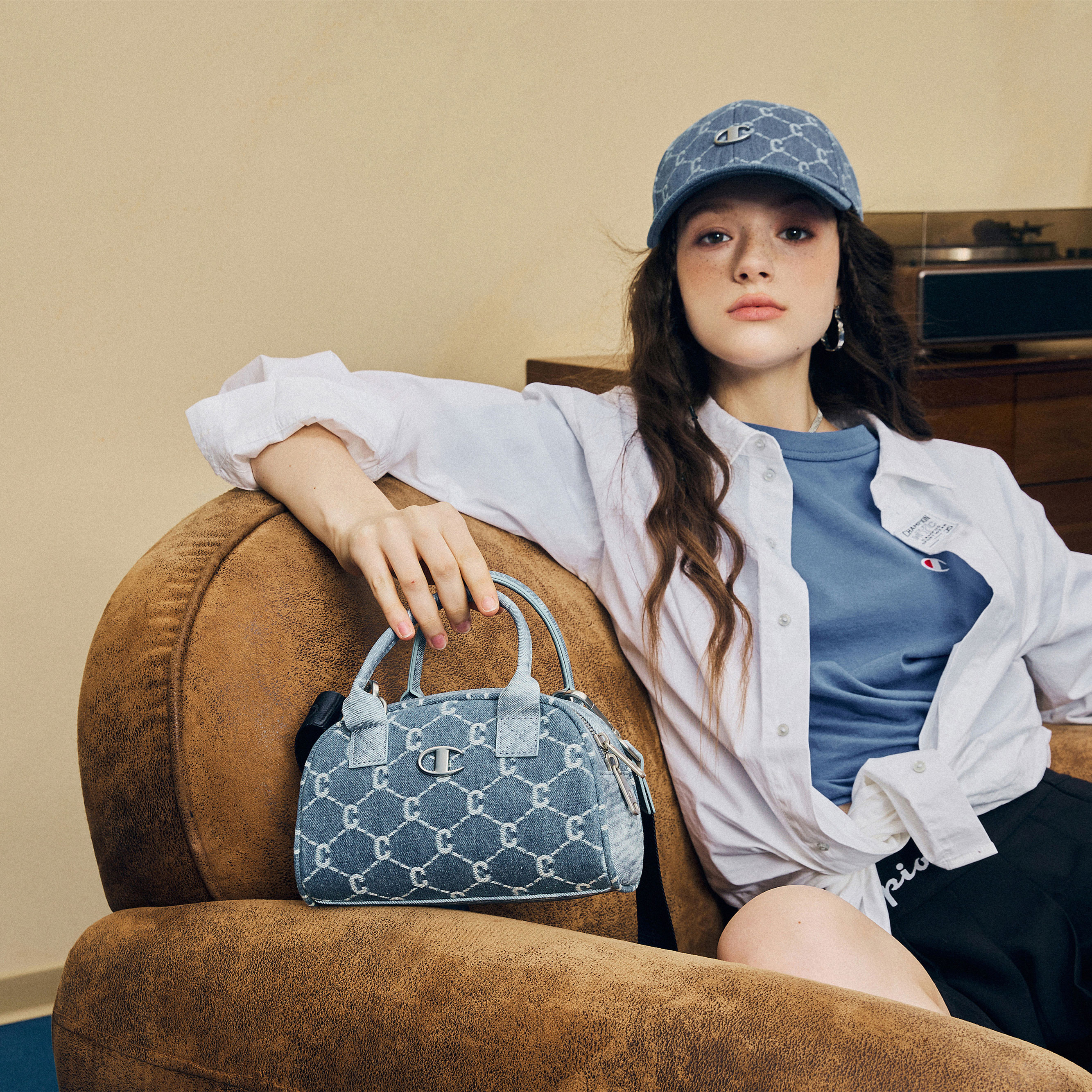 Сумка унисекс Champion U4BACPU27 хаки/синий/черный