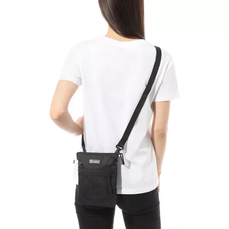 Сумка унисекс Vans VN0A4DRRBLK черная