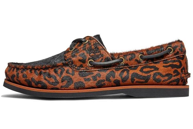 Лодочные мокасины мужские Timberland Classic Boat 2 Eye коричневые леопардовые, 41.5 EU