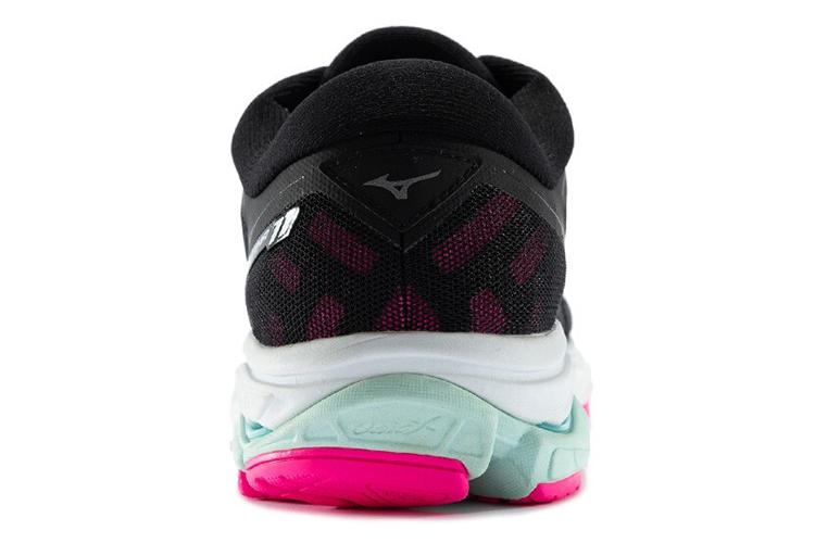 Кроссовки женские Mizuno Ultima 11 черные/розовые, 36.5 EU
