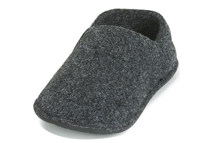 Тапочки унисекс Crocs Classic черные, 36-37 EU