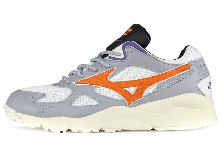 Кроссовки унисекс Mizuno Sky Medal Patta серые-оранжевые, 42 EU