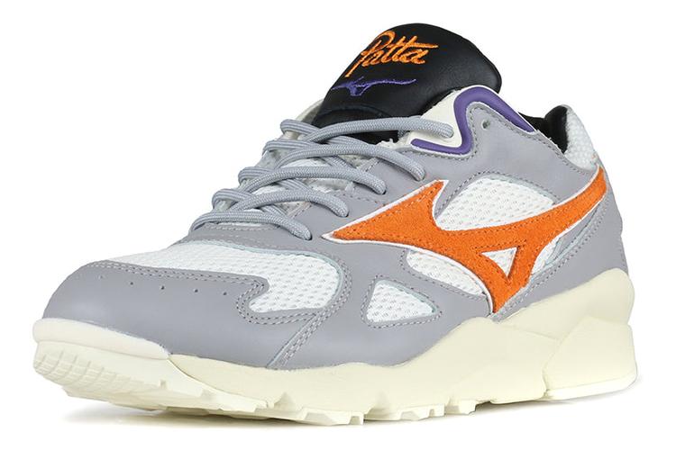 Кроссовки унисекс Mizuno Sky Medal Patta серые-оранжевые, 42 EU