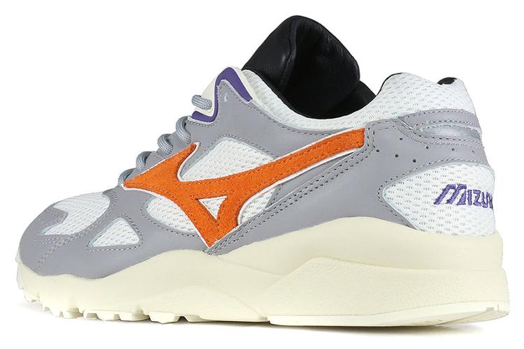 Кроссовки унисекс Mizuno Sky Medal Patta серые-оранжевые, 42 EU