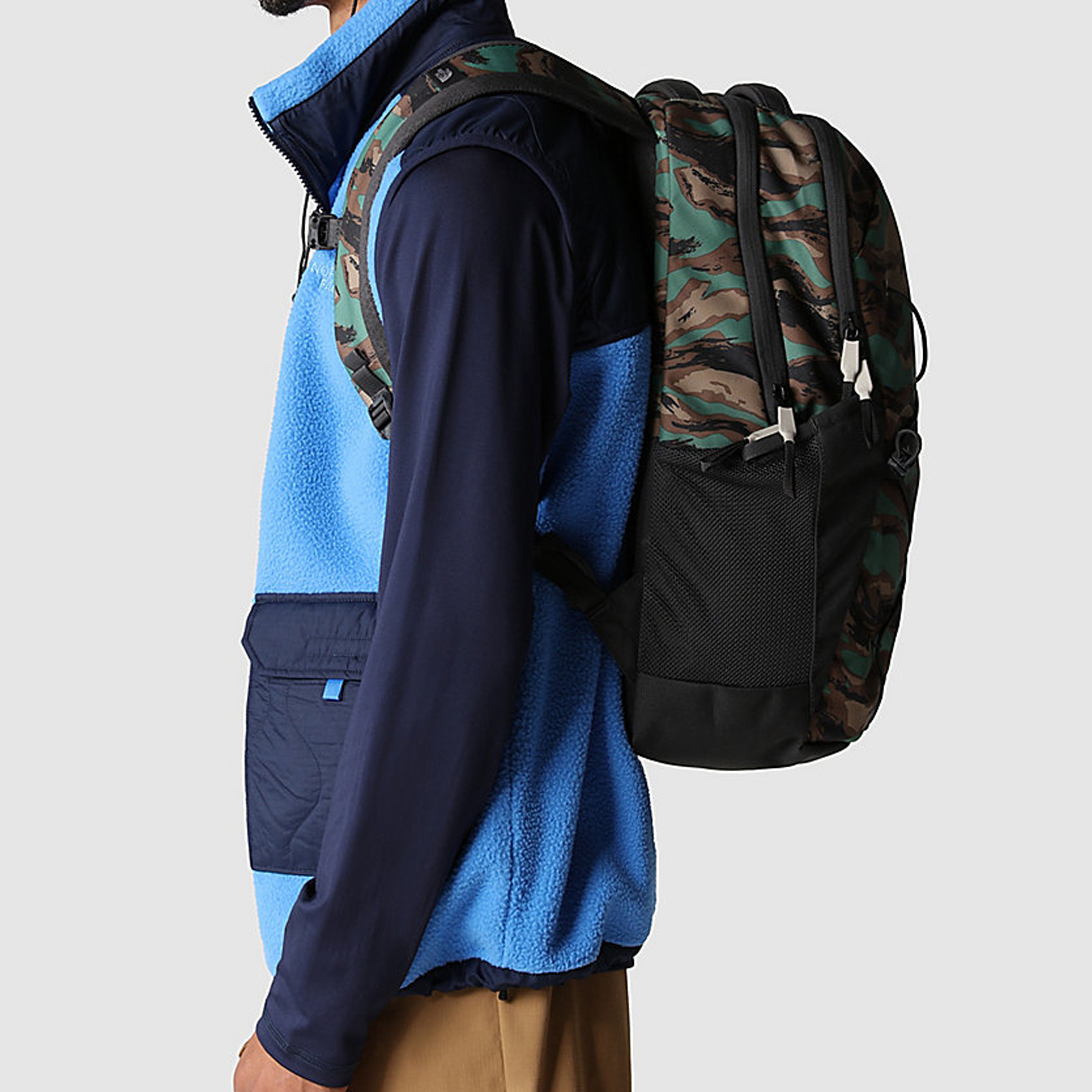 Рюкзак мужской THE NORTH FACE Jester 28L камуфляжный
