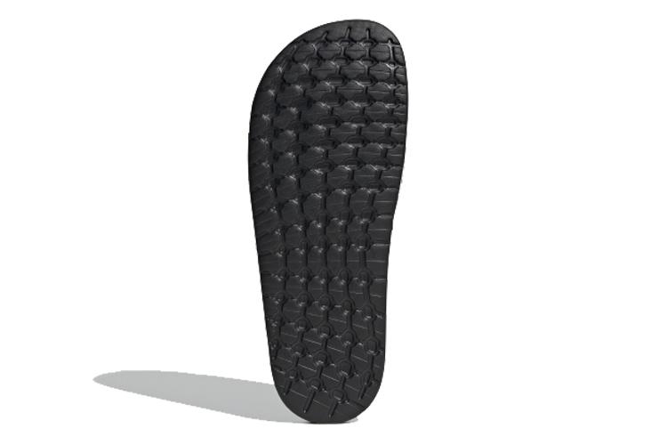 Шлепанцы унисекс Adidas Originals Adilette Boost зеленые, 38 EU