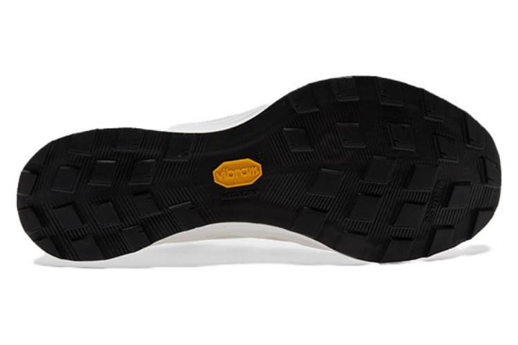 Кроссовки унисекс Arcteryx Norvan SL 3 белые, 37 1/3 EU