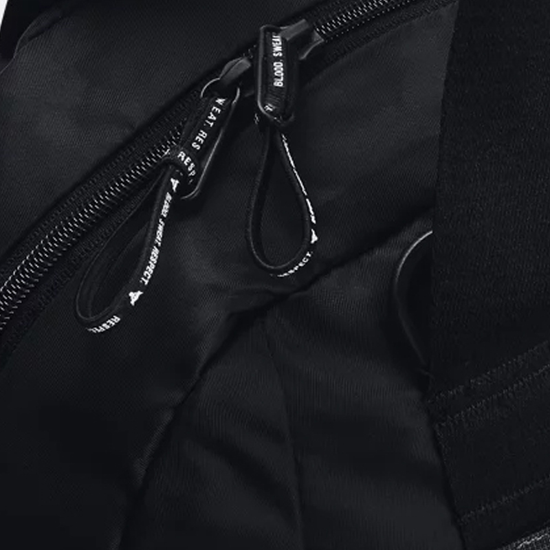 Сумка женская Under Armour 1376458-001 черная, Small EU