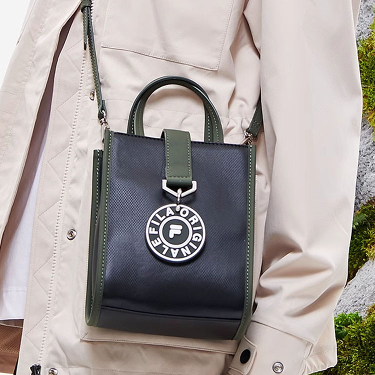 Сумка женская FILA F13W239164F-BK черная размер Regular