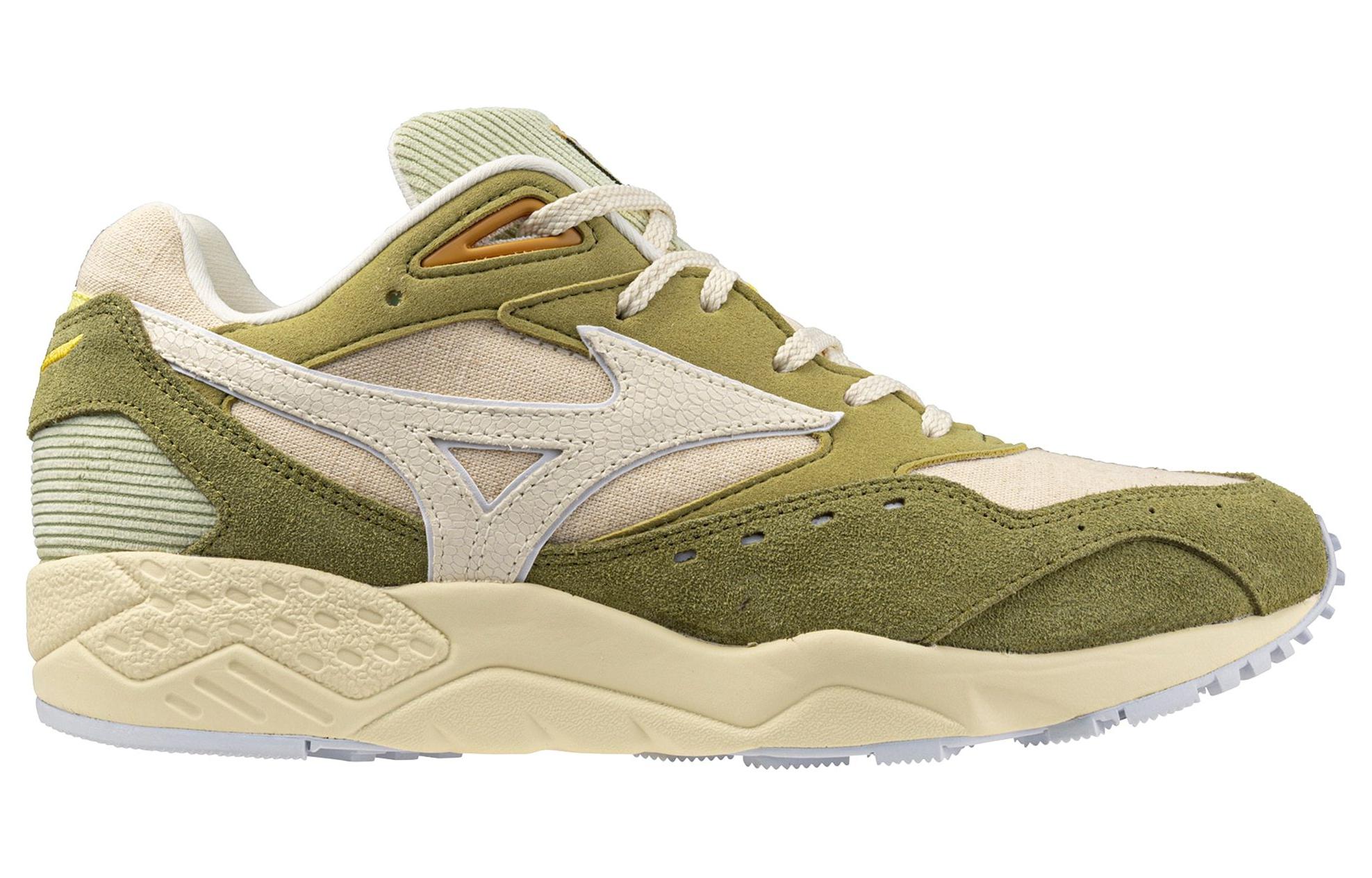 Кроссовки унисекс Mizuno Contender Countryside Pack бежево-зеленые, 39 EU