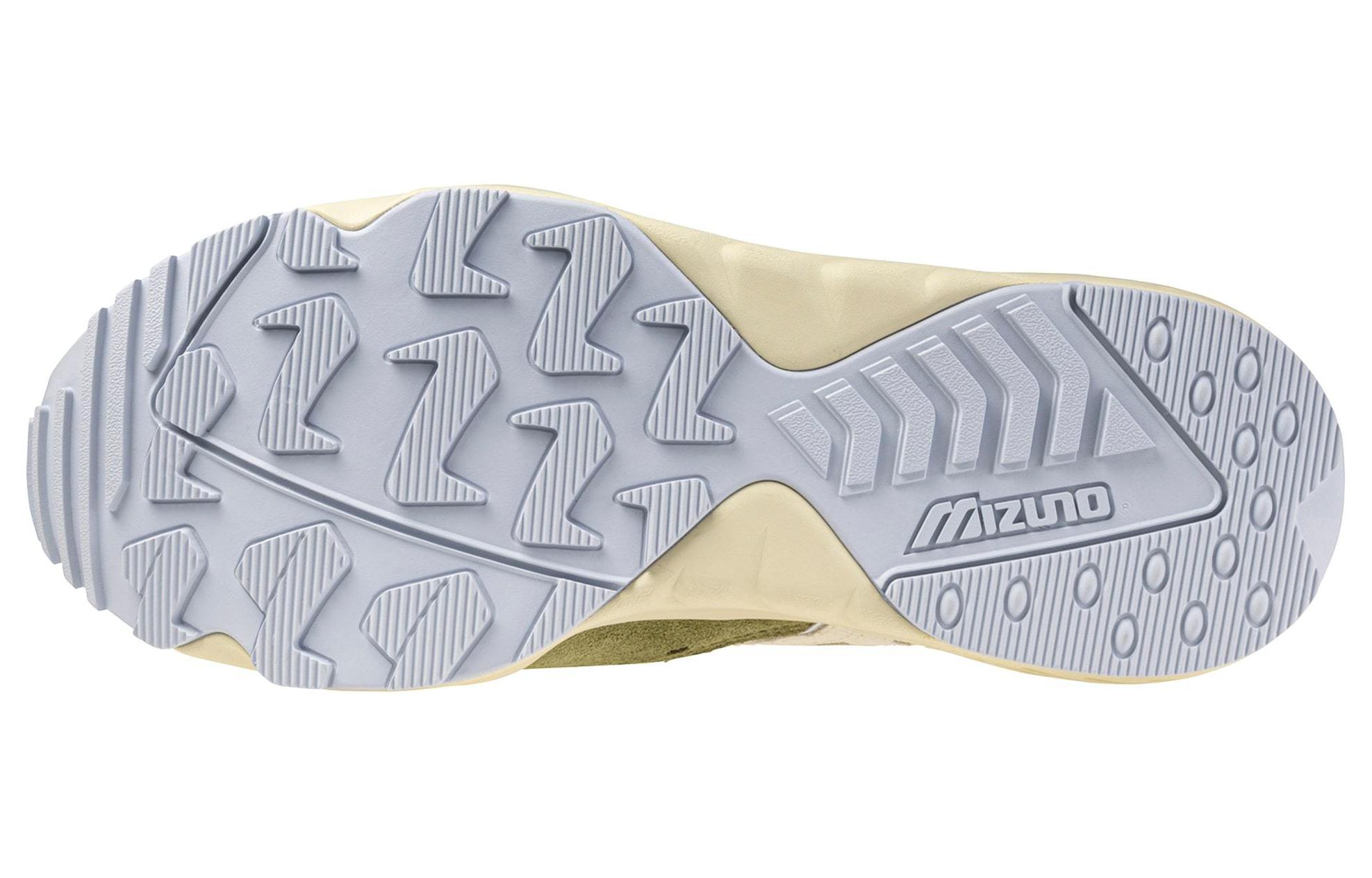 Кроссовки унисекс Mizuno Contender Countryside Pack бежево-зеленые, 39 EU