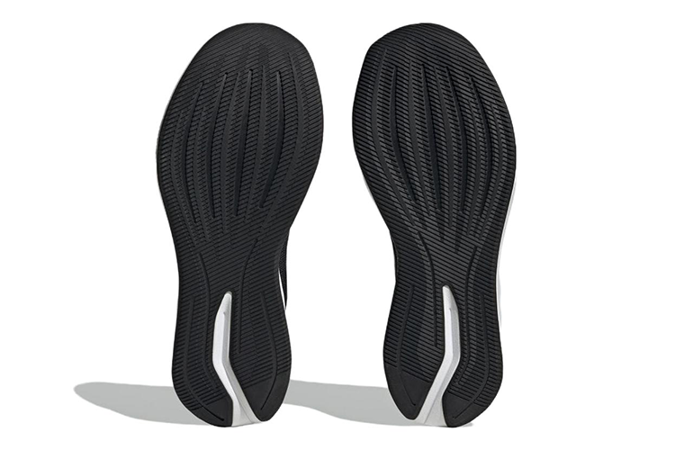 Беговые кроссовки унисекс Adidas Duramo RC черные, 36 2/3 EU